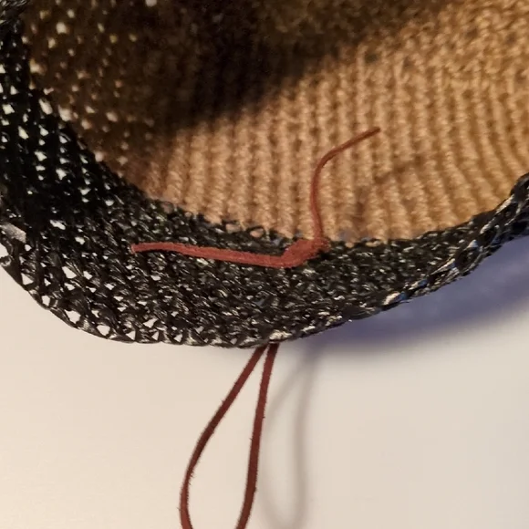 Handmade Crochet Tan Twine Black Pearlescent Curling Ribbon Leather Tote - Picture 12 of 15